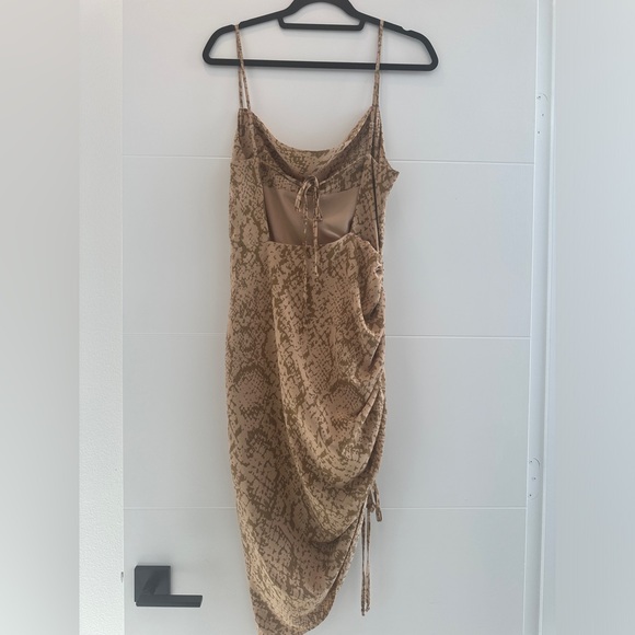 Forever 21 tan beige Snake Print Ruched Midi Dress with Spaghetti Straps Fall M - Picture 12 of 15